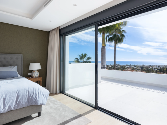 For Sale: Turnkey Luxury Villa with Panoramic Sea Views in Gated Community 🌊🏡✨ 🇪🇸