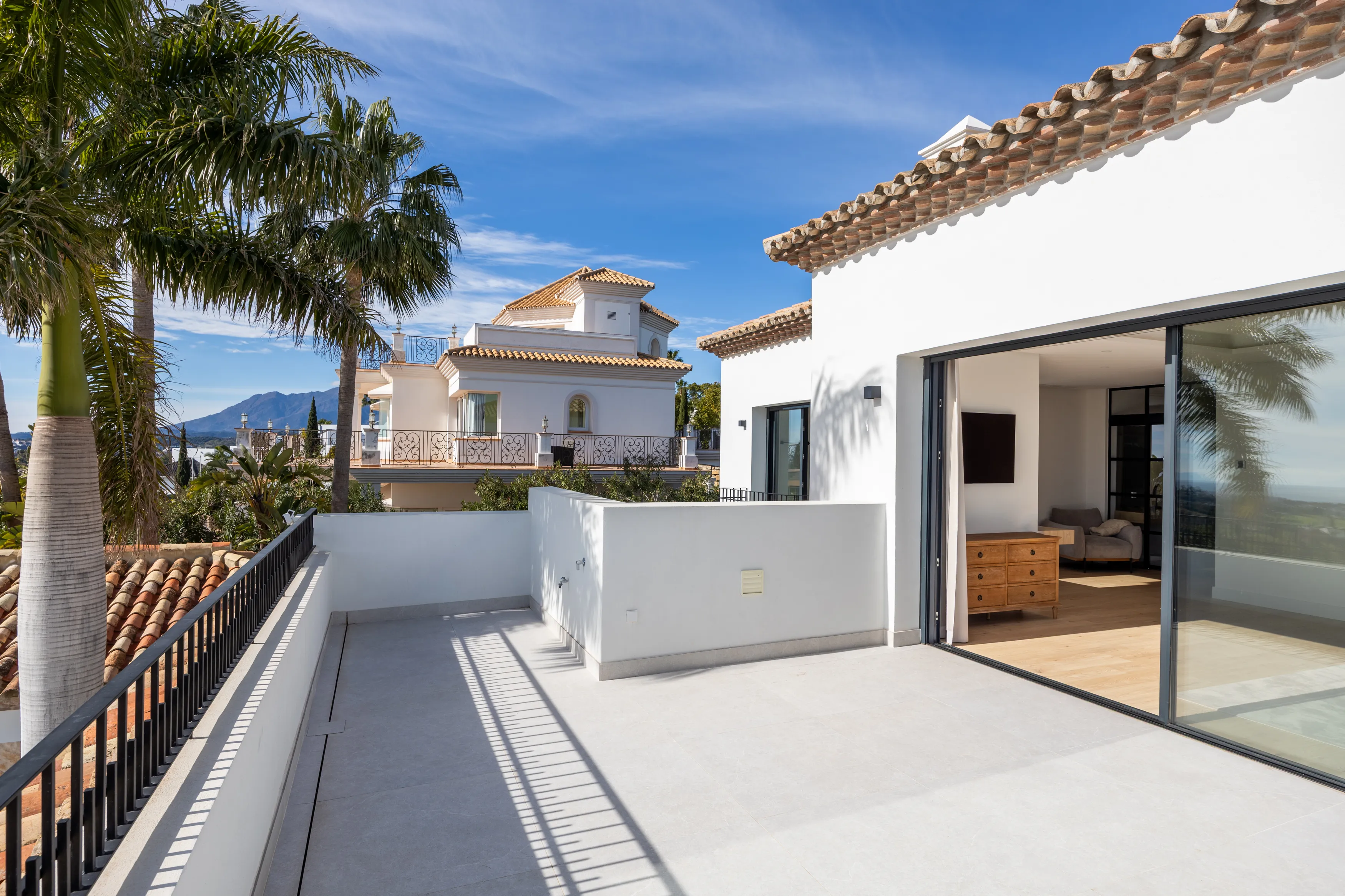 For Sale: Turnkey Luxury Villa with Panoramic Sea Views in Gated Community 🌊🏡✨ 🇪🇸