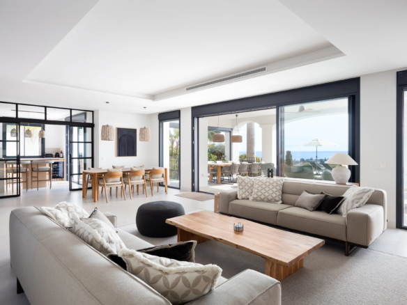 For Sale: Turnkey Luxury Villa with Panoramic Sea Views in Gated Community 🌊🏡✨ 🇪🇸