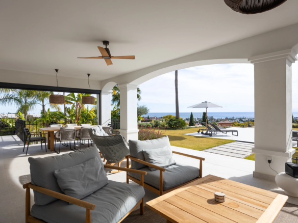 For Sale: Turnkey Luxury Villa with Panoramic Sea Views in Gated Community 🌊🏡✨ 🇪🇸