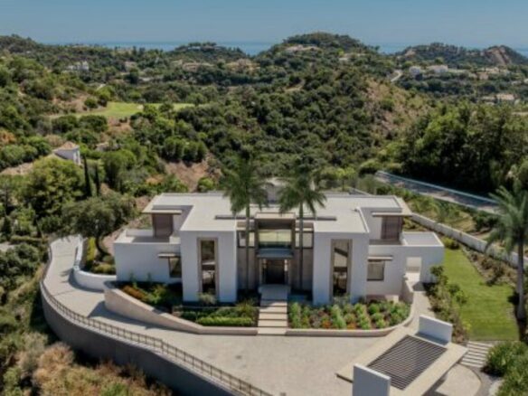For Sale: Brand-New Modern  Villa with Sea Views – La Zagaleta, Benahavís 🇪🇸