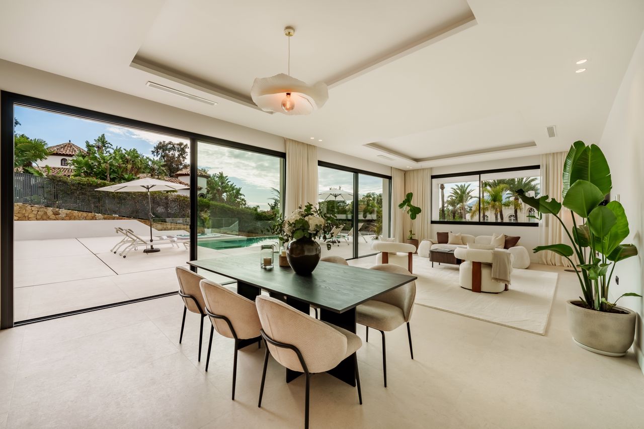 FOR SALE – Stunning Nordic-Style Villa in El Paraíso! 🇪🇸✨  Estepona