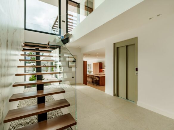 FOR SALE – Stunning Nordic-Style Villa in El Paraíso! 🇪🇸✨  Estepona