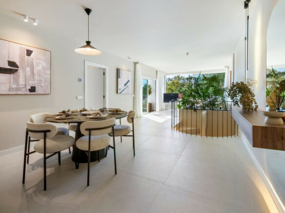 For sale – Turnkey 🇪🇸 La Quinta Golf Front 3-Bed Turnkey Duplex – West-Facing Terrace + Pool!