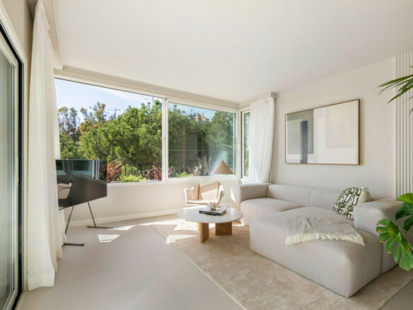 For sale – Turnkey 🇪🇸 La Quinta Golf Front 3-Bed Turnkey Duplex – West-Facing Terrace + Pool!