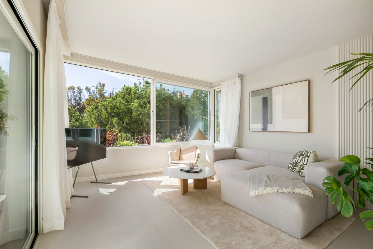 3-e898b2bb2a2fdfd06d2c39894dce8316 For sale – Turnkey πͺπΈ La Quinta Golf Front 3-Bed Turnkey Duplex β West-Facing Terrace + Pool!