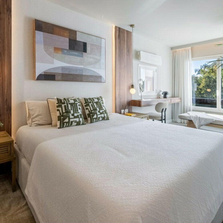 For sale – Turnkey 🇪🇸 La Quinta Golf Front 3-Bed Turnkey Duplex – West-Facing Terrace + Pool!