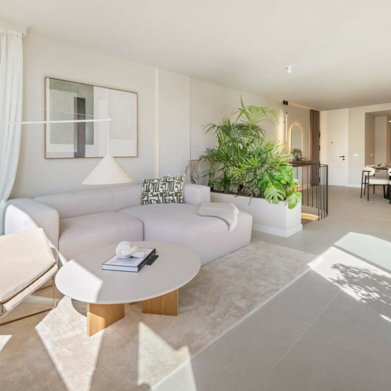 For sale – Turnkey 🇪🇸 La Quinta Golf Front 3-Bed Turnkey Duplex – West-Facing Terrace + Pool!