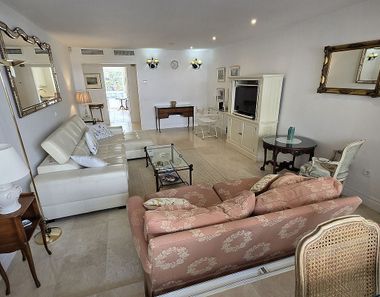 For sale 🇪🇸 Marbella’s Golden Mile – Beachside 3-Bed Apartment 🌴🏖️ Sea views 