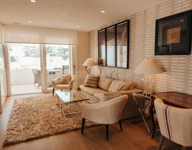 For sale 🇪🇸 Marbella’s Golden Mile – Beachside 3-Bed Apartment 🌴🏖️ Sea views 