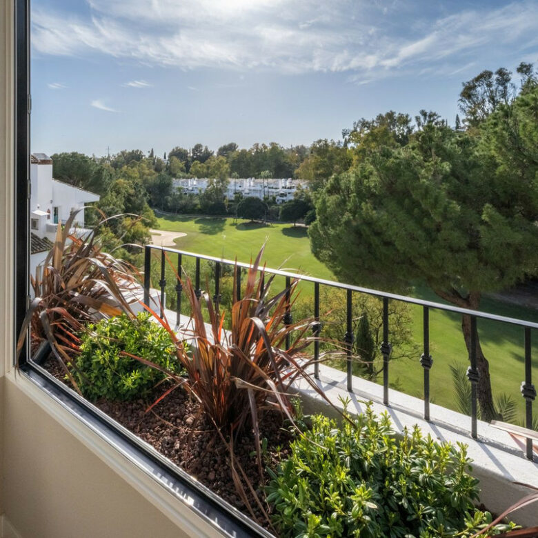 For sale – Turnkey 🇪🇸 La Quinta Golf Front 3-Bed Turnkey Duplex – West-Facing Terrace + Pool!