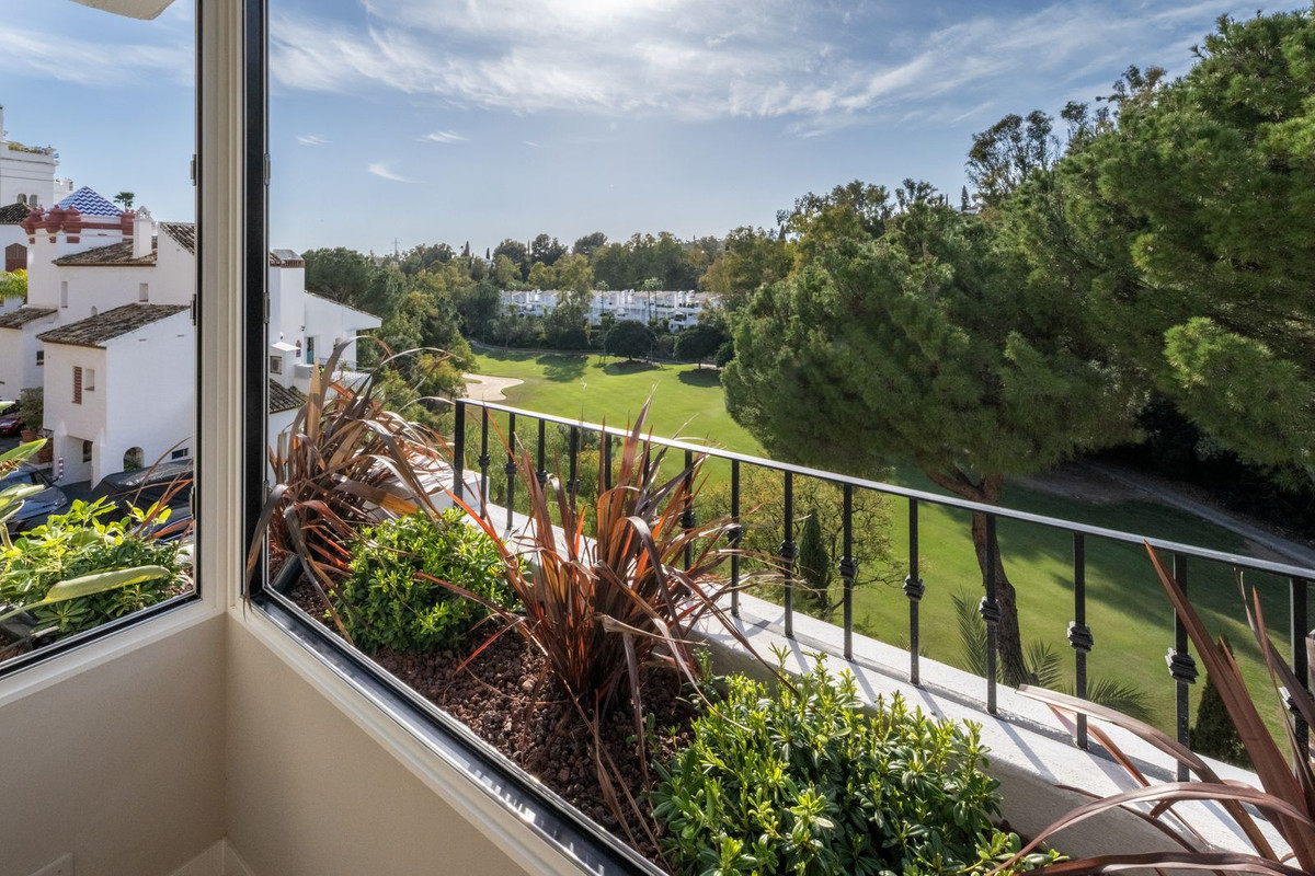 48-995152433a6d9da26e318d14b54534ba For sale – Turnkey πͺπΈ La Quinta Golf Front 3-Bed Turnkey Duplex β West-Facing Terrace + Pool!