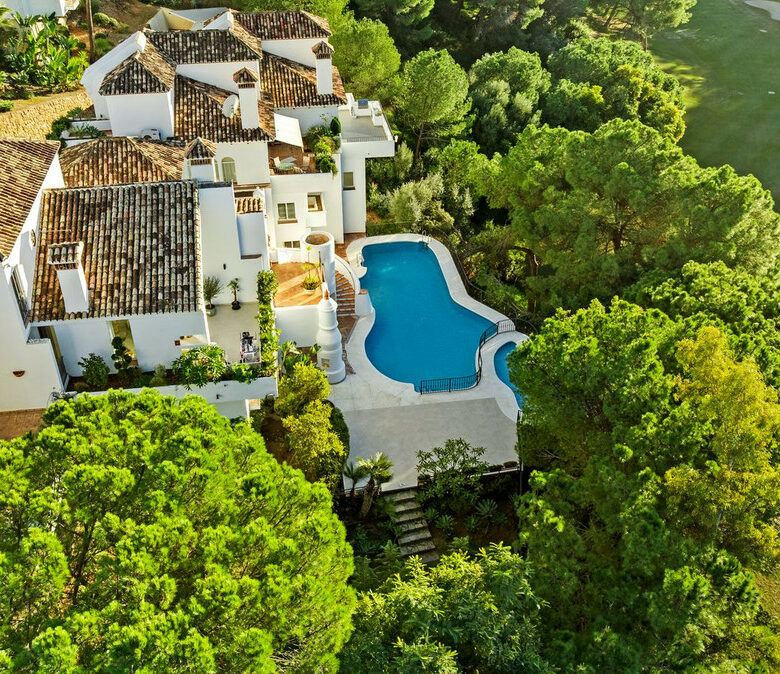 For sale – Turnkey 🇪🇸 La Quinta Golf Front 3-Bed Turnkey Duplex – West-Facing Terrace + Pool!
