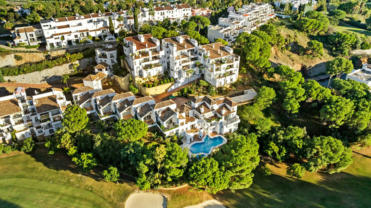 52-aa08978ddec66a09ad5932aa90b5d90c For sale – Turnkey πͺπΈ La Quinta Golf Front 3-Bed Turnkey Duplex β West-Facing Terrace + Pool!