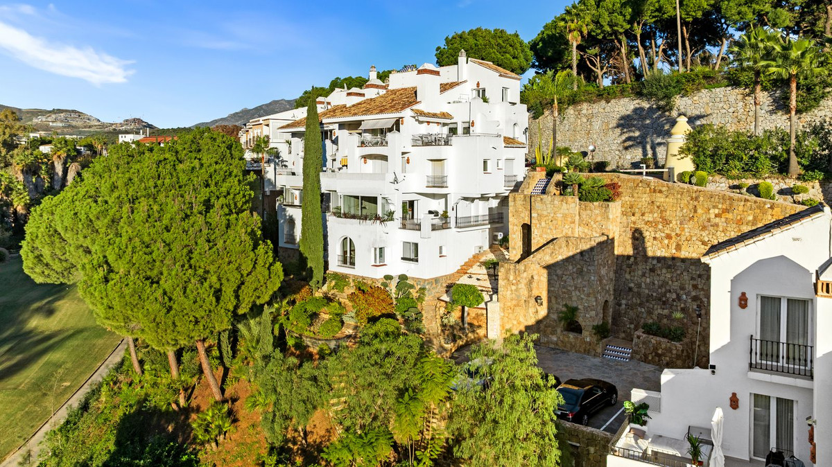 54-cba5c6f0c186831e5b449ecd59074d41 For sale – Turnkey πͺπΈ La Quinta Golf Front 3-Bed Turnkey Duplex β West-Facing Terrace + Pool!