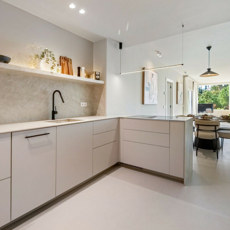 For sale – Turnkey 🇪🇸 La Quinta Golf Front 3-Bed Turnkey Duplex – West-Facing Terrace + Pool!