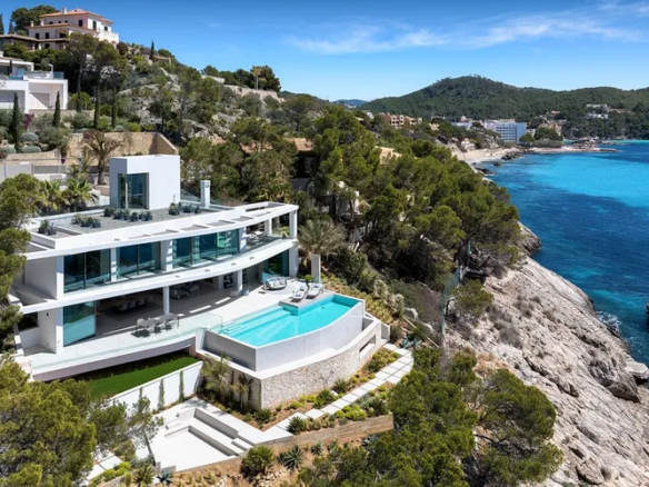 For sale 🇪🇸 A Modern – Masterpiece in Port Andratx – Seaviews