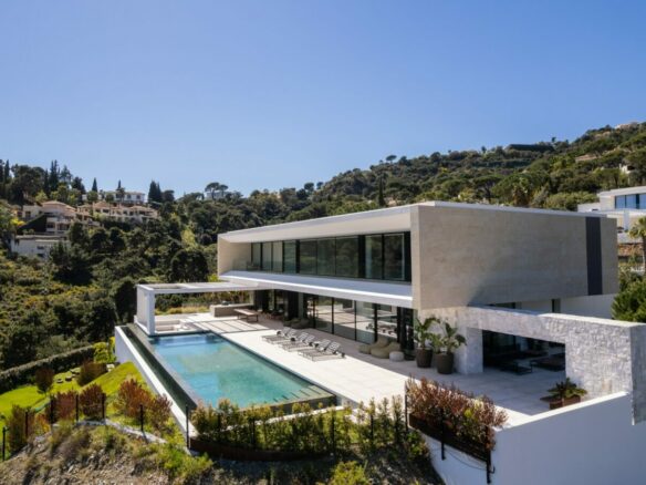 MODERN VILLA FOR SALE – EL MADROÑAL, BENAHAVÍS ,  Gated & Panoramic Sea Views 🇪🇸