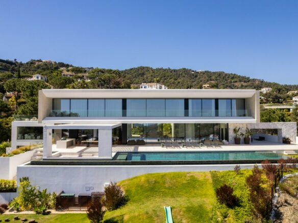 MODERN VILLA FOR SALE – EL MADROÑAL, BENAHAVÍS ,  Gated & Panoramic Sea Views 🇪🇸