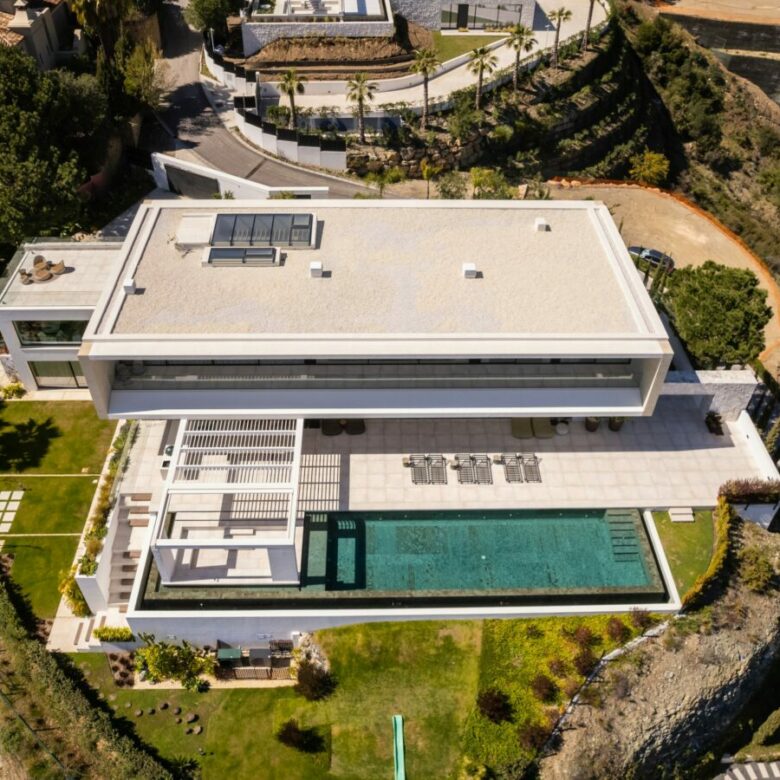 MODERN VILLA FOR SALE – EL MADROÑAL, BENAHAVÍS ,  Gated & Panoramic Sea Views 🇪🇸