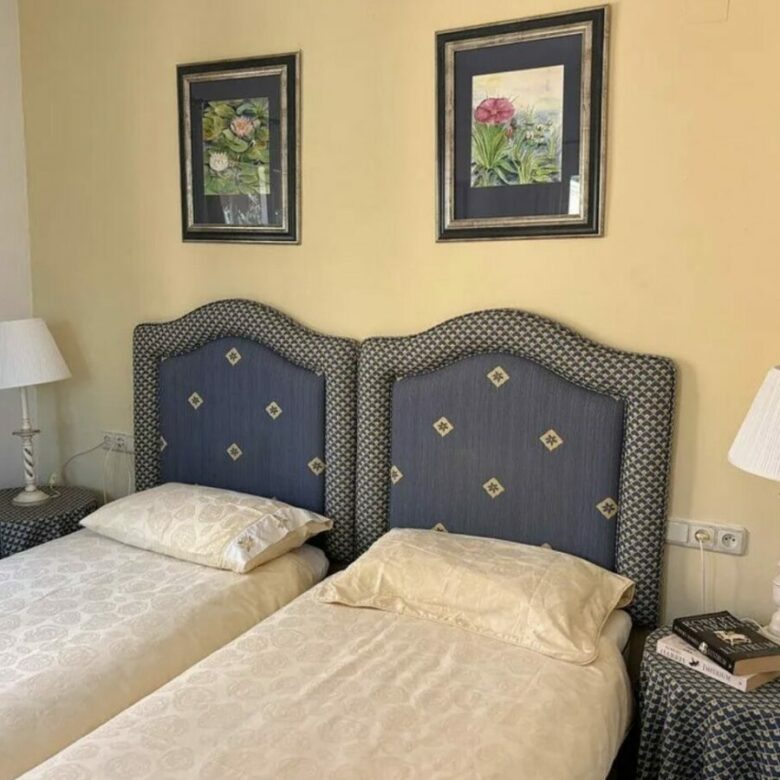 For sale 🇪🇸 Marbella’s Golden Mile – Beachside 3-Bed Apartment 🌴🏖️ Sea views 