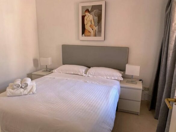 For sale 🇪🇸 Marbella’s Golden Mile – Beachside 3-Bed Apartment 🌴🏖️ Sea views 