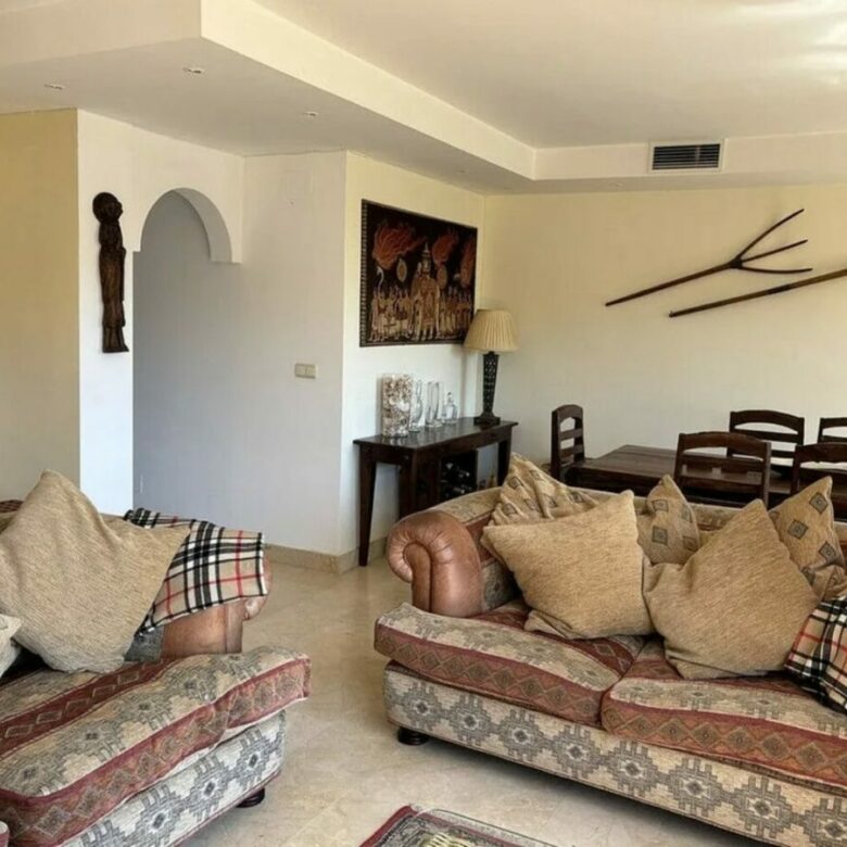 For sale 🇪🇸 Marbella’s Golden Mile – Beachside 3-Bed Apartment 🌴🏖️ Sea views 