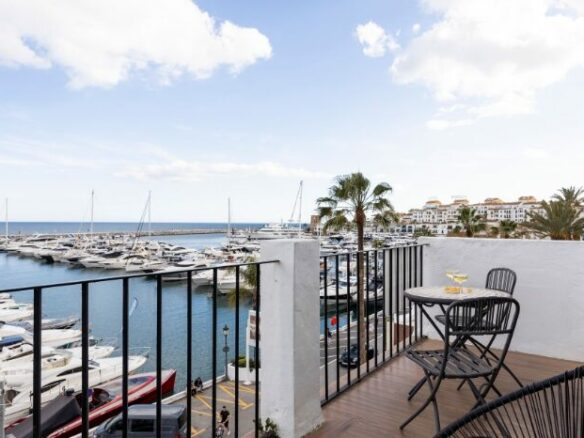 For Sale: Puerto Banús Duplex Penthouse with Stunning Views of the Port & Sea 🌴🏖️🇪🇸✨