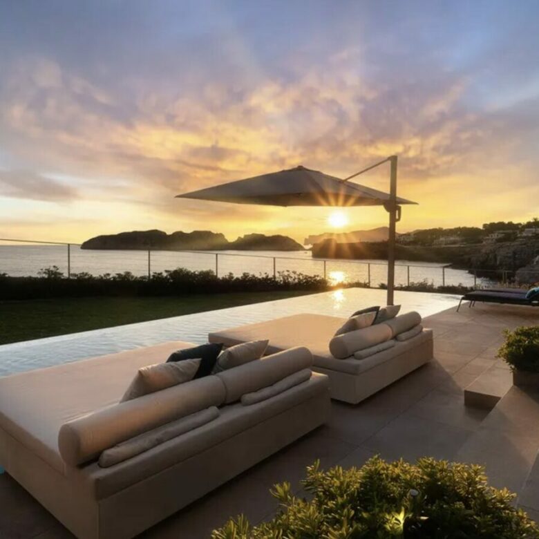 🇪🇸 Modern Sea-Front Dream Home – Nova Santa Ponsa, Mallorca 🌊✨