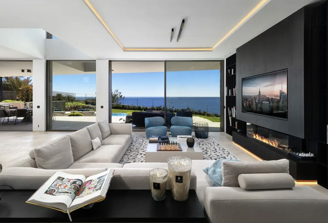 🇪🇸 Modern Sea-Front Dream Home – Nova Santa Ponsa, Mallorca 🌊✨