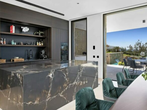 🇪🇸 Modern Sea-Front Dream Home – Nova Santa Ponsa, Mallorca 🌊✨