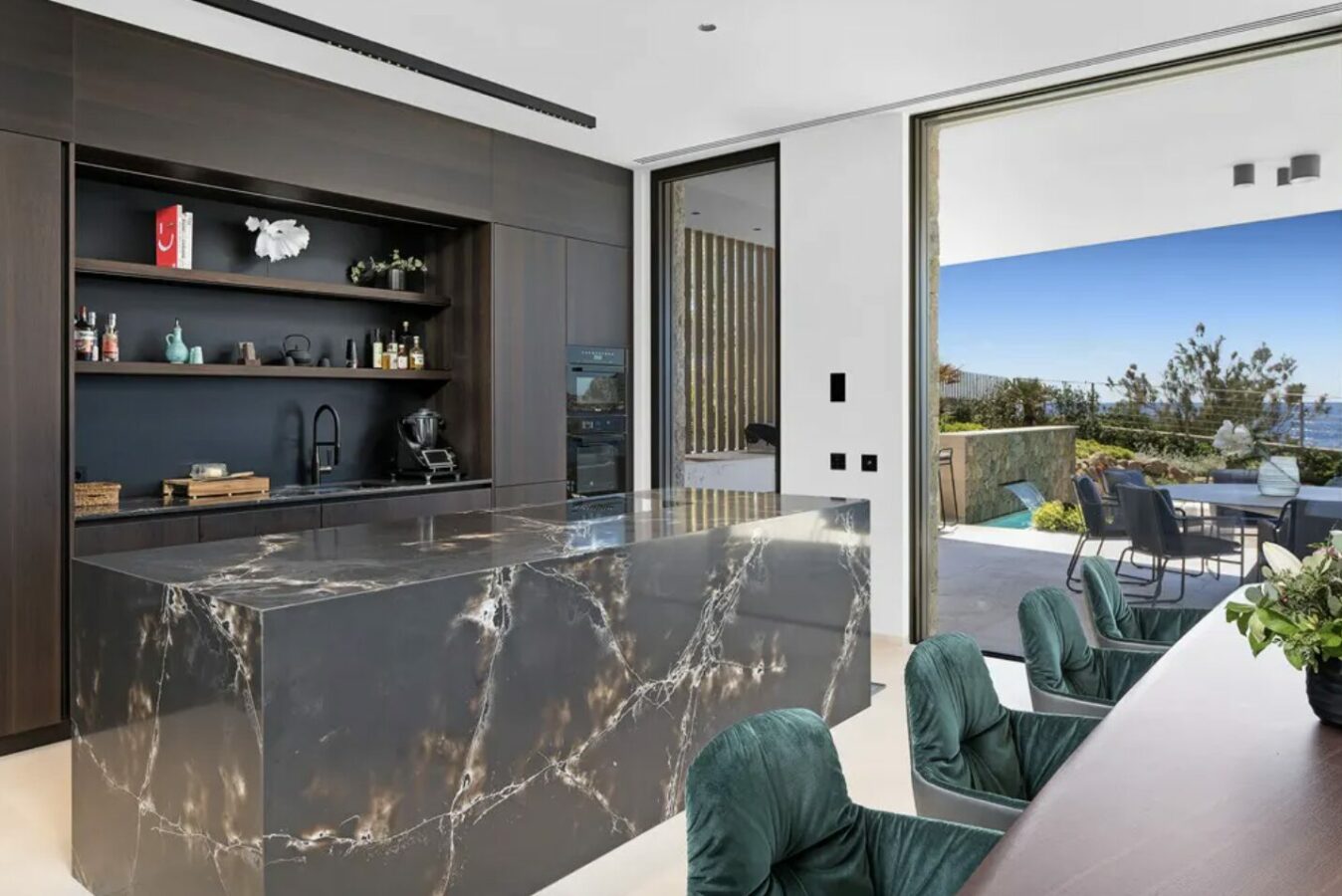 🇪🇸 Modern Sea-Front Dream Home – Nova Santa Ponsa, Mallorca 🌊✨