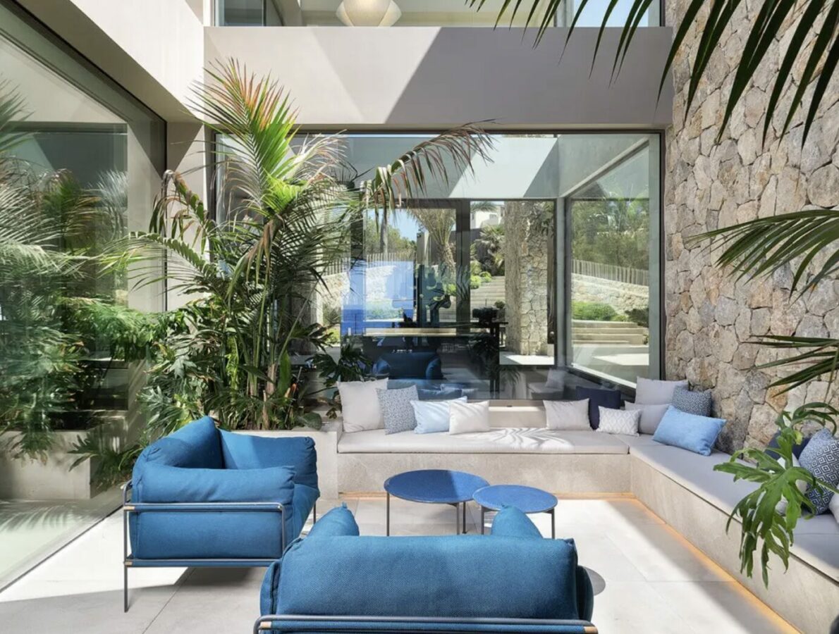 🇪🇸 Modern Sea-Front Dream Home – Nova Santa Ponsa, Mallorca 🌊✨