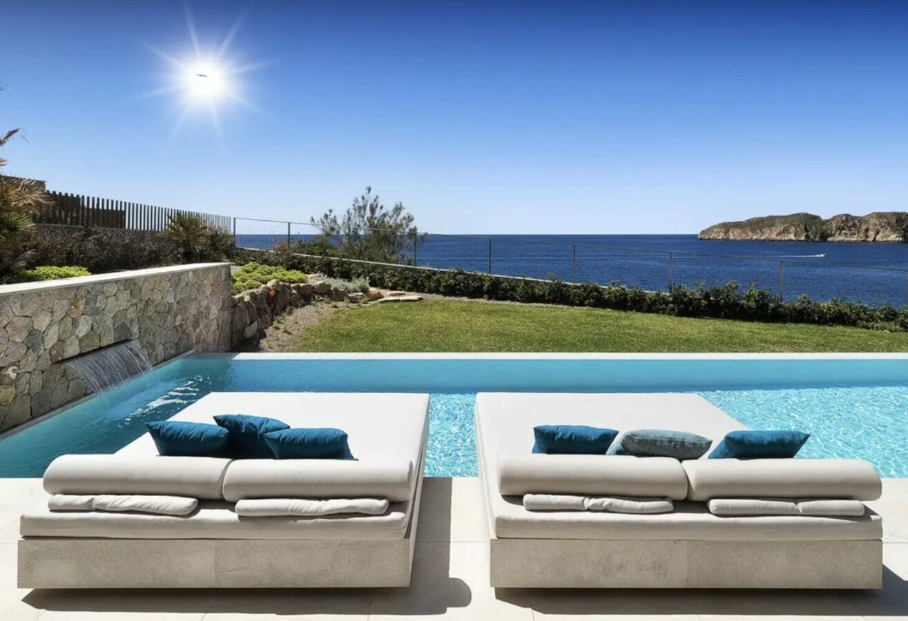 🇪🇸 Modern Sea-Front Dream Home – Nova Santa Ponsa, Mallorca 🌊✨