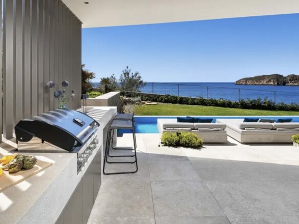 🇪🇸 Modern Sea-Front Dream Home – Nova Santa Ponsa, Mallorca 🌊✨