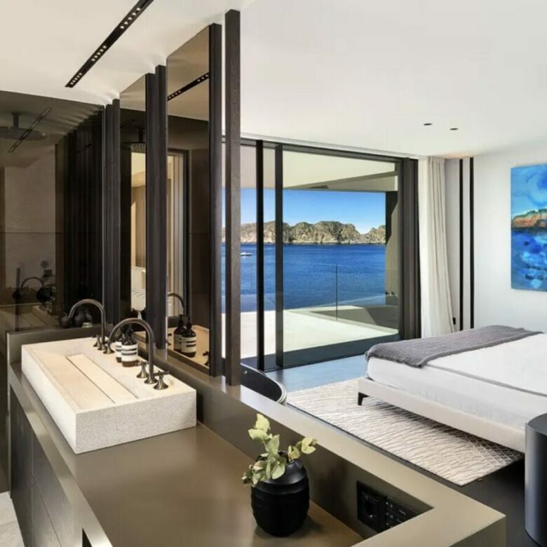 🇪🇸 Modern Sea-Front Dream Home – Nova Santa Ponsa, Mallorca 🌊✨