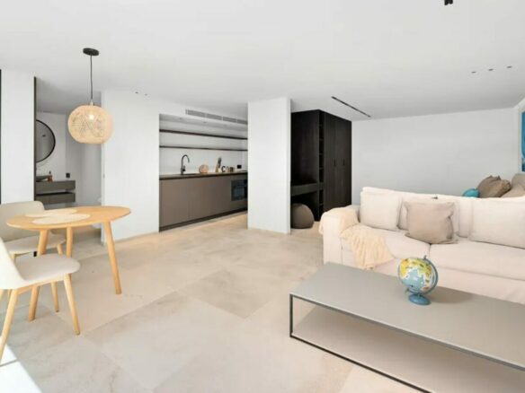 🇪🇸 Modern Sea-Front Dream Home – Nova Santa Ponsa, Mallorca 🌊✨