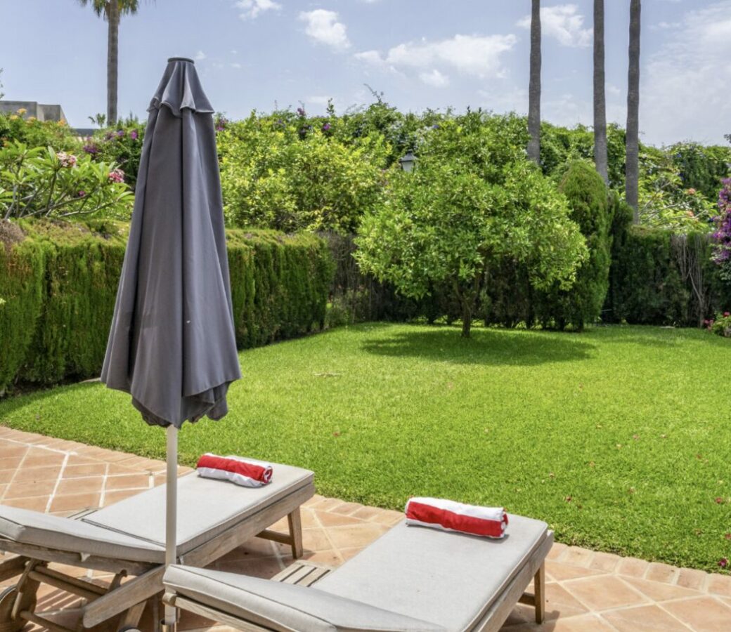 LUXURY VILLA-STYLE TOWNHOUSE FOR SALE – PRIME ALOHA LOCATION 🌴🇪🇸