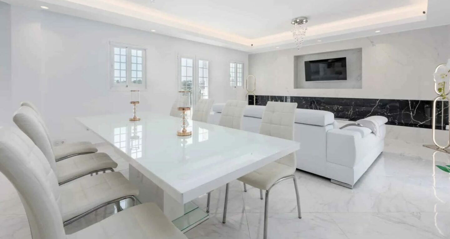   RENOVATED TOWNHOUSE FOR SALE – ELEVATED GOLF VALLEY VIEWS 🏖️🇪🇸 ⛳ Nueva Andalucía, Marbella