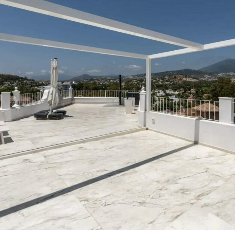   RENOVATED TOWNHOUSE FOR SALE – ELEVATED GOLF VALLEY VIEWS 🏖️🇪🇸 ⛳ Nueva Andalucía, Marbella