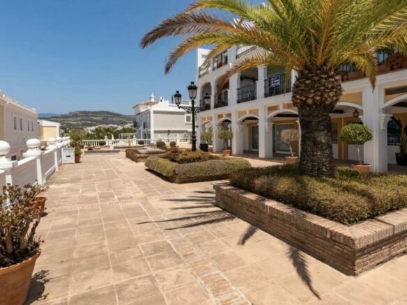   RENOVATED TOWNHOUSE FOR SALE – ELEVATED GOLF VALLEY VIEWS 🏖️🇪🇸 ⛳ Nueva Andalucía, Marbella