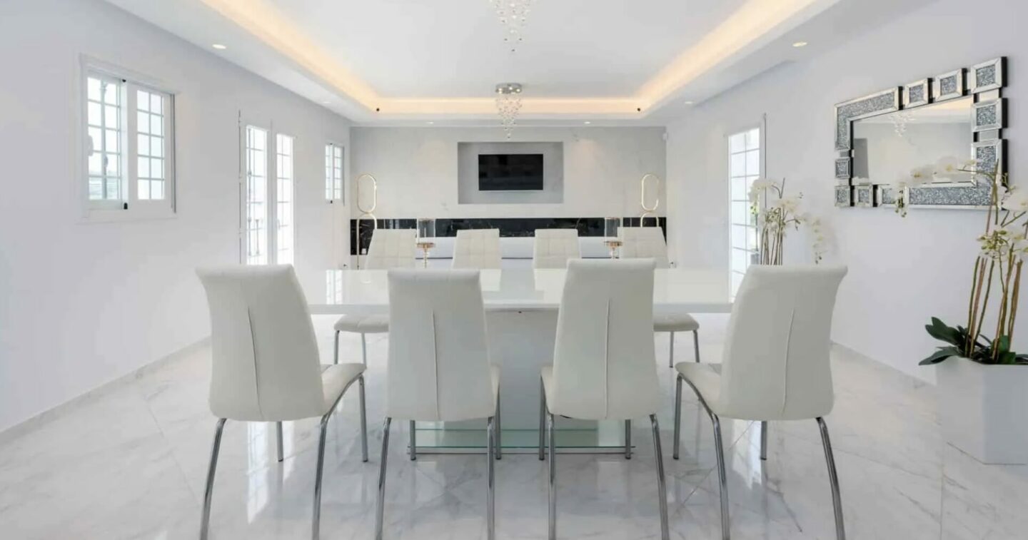   RENOVATED TOWNHOUSE FOR SALE – ELEVATED GOLF VALLEY VIEWS 🏖️🇪🇸 ⛳ Nueva Andalucía, Marbella