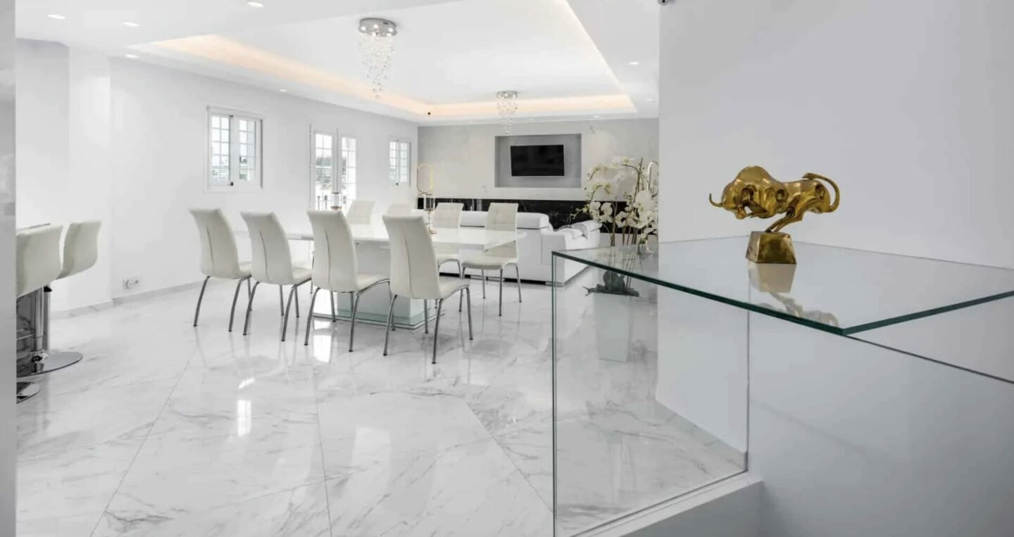   RENOVATED TOWNHOUSE FOR SALE – ELEVATED GOLF VALLEY VIEWS 🏖️🇪🇸 ⛳ Nueva Andalucía, Marbella
