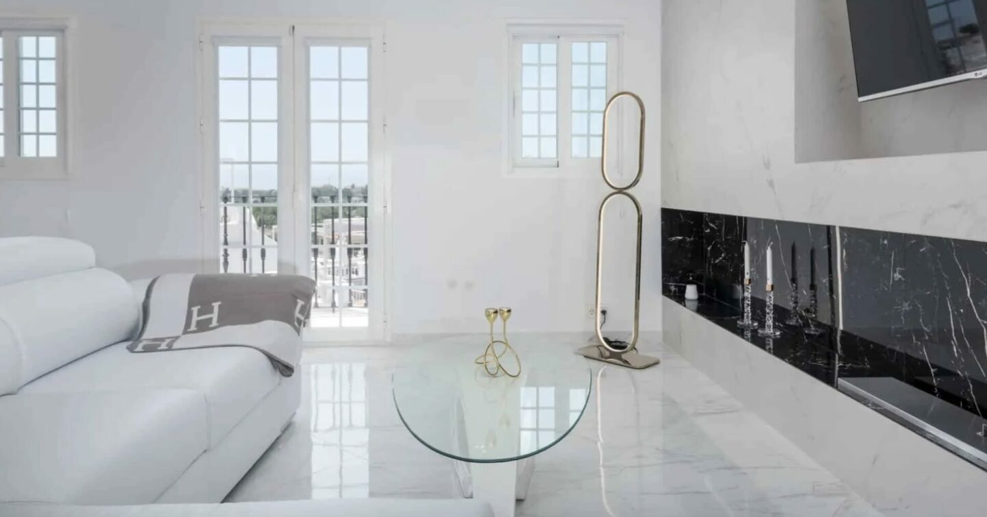   RENOVATED TOWNHOUSE FOR SALE – ELEVATED GOLF VALLEY VIEWS 🏖️🇪🇸 ⛳ Nueva Andalucía, Marbella