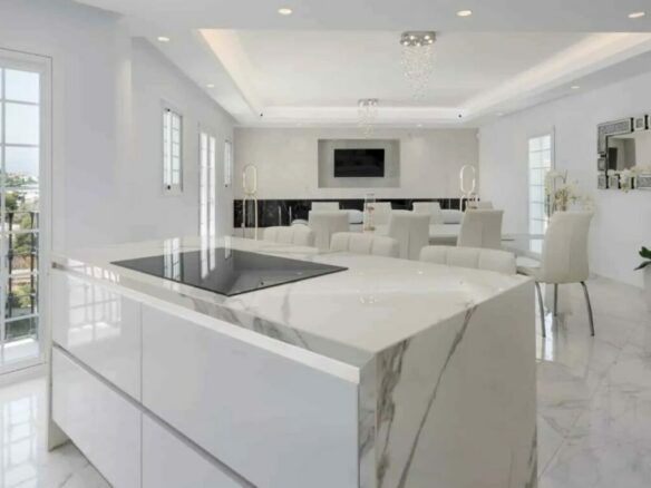   RENOVATED TOWNHOUSE FOR SALE – ELEVATED GOLF VALLEY VIEWS 🏖️🇪🇸 ⛳ Nueva Andalucía, Marbella