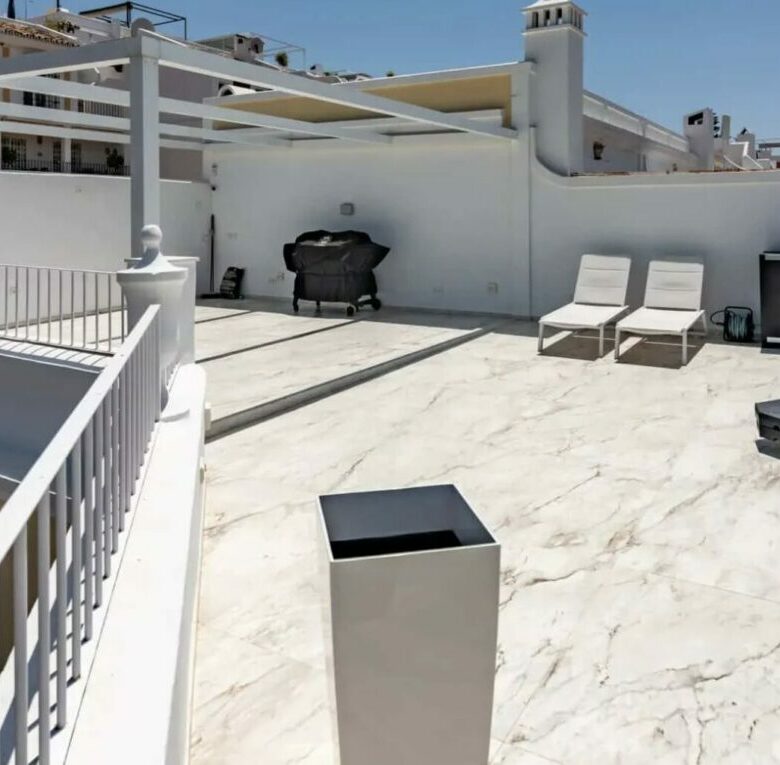   RENOVATED TOWNHOUSE FOR SALE – ELEVATED GOLF VALLEY VIEWS 🏖️🇪🇸 ⛳ Nueva Andalucía, Marbella