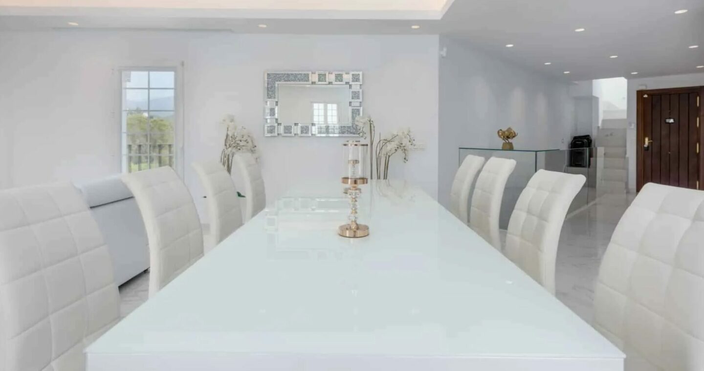   RENOVATED TOWNHOUSE FOR SALE – ELEVATED GOLF VALLEY VIEWS 🏖️🇪🇸 ⛳ Nueva Andalucía, Marbella