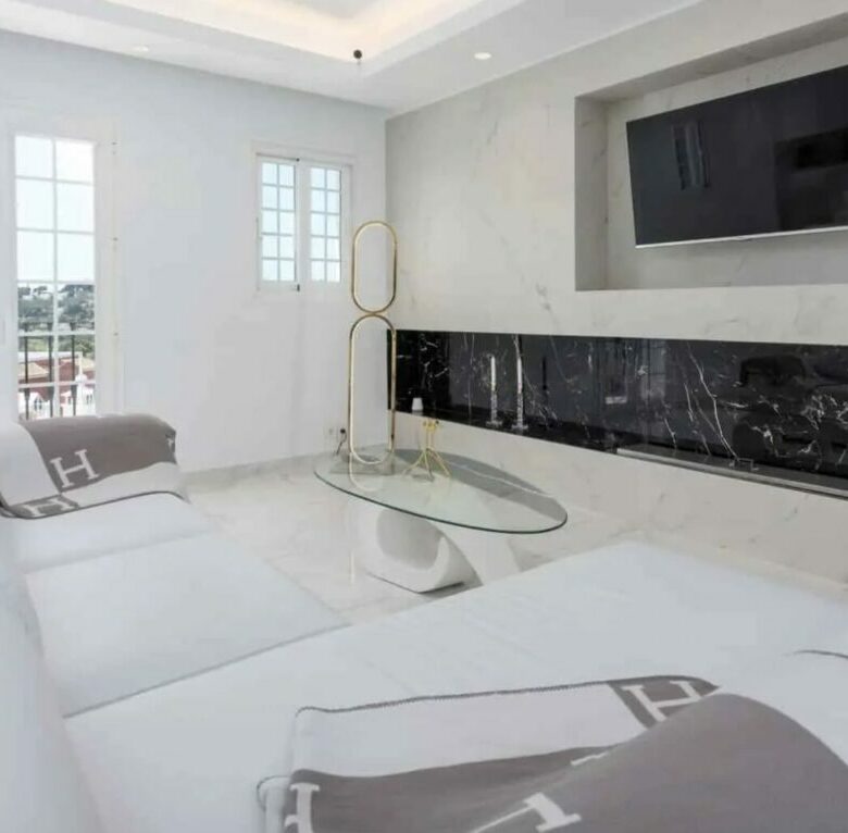   RENOVATED TOWNHOUSE FOR SALE – ELEVATED GOLF VALLEY VIEWS 🏖️🇪🇸 ⛳ Nueva Andalucía, Marbella