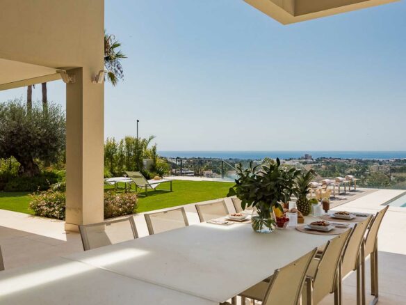 Nueva Andalucia modern villa blends ultra-contemporary design, large Super Cars Garage – Sea views Marbella, Spain 🇪🇸