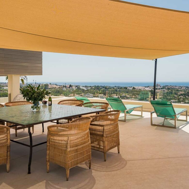 Nueva Andalucia modern villa blends ultra-contemporary design, large Super Cars Garage – Sea views Marbella, Spain 🇪🇸